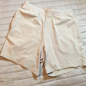 - Centric Trainer 2 layer short, size Large. Workout, biking, running.